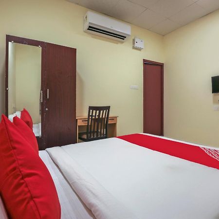 Hotel O Om Sakthi Hotel Puducherry Eksteriør billede