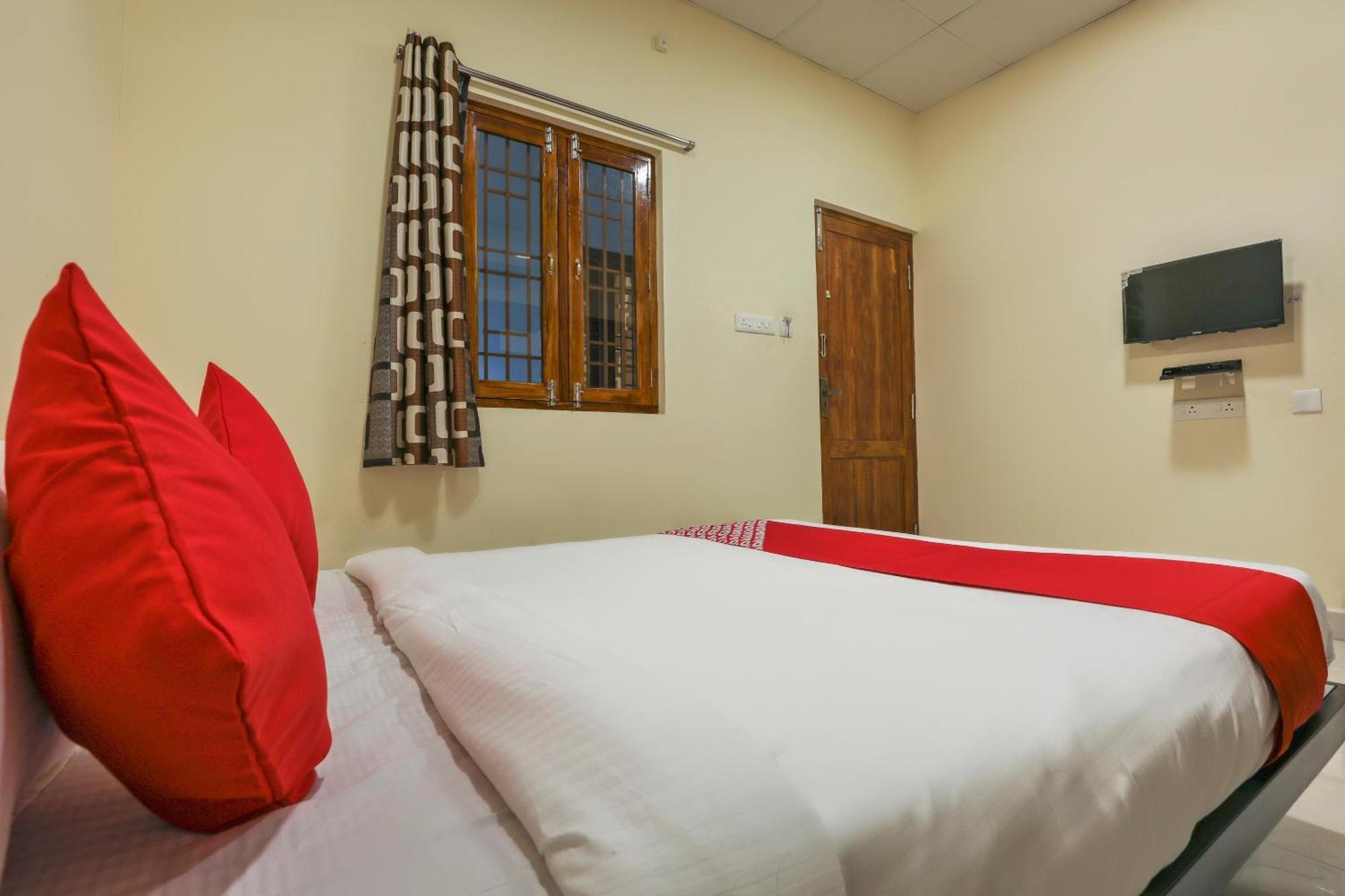 Hotel O Om Sakthi Hotel Puducherry Eksteriør billede