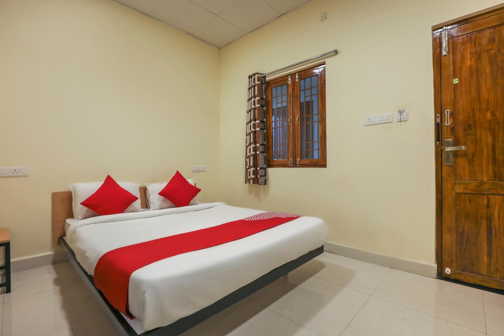 Hotel O Om Sakthi Hotel Puducherry Eksteriør billede