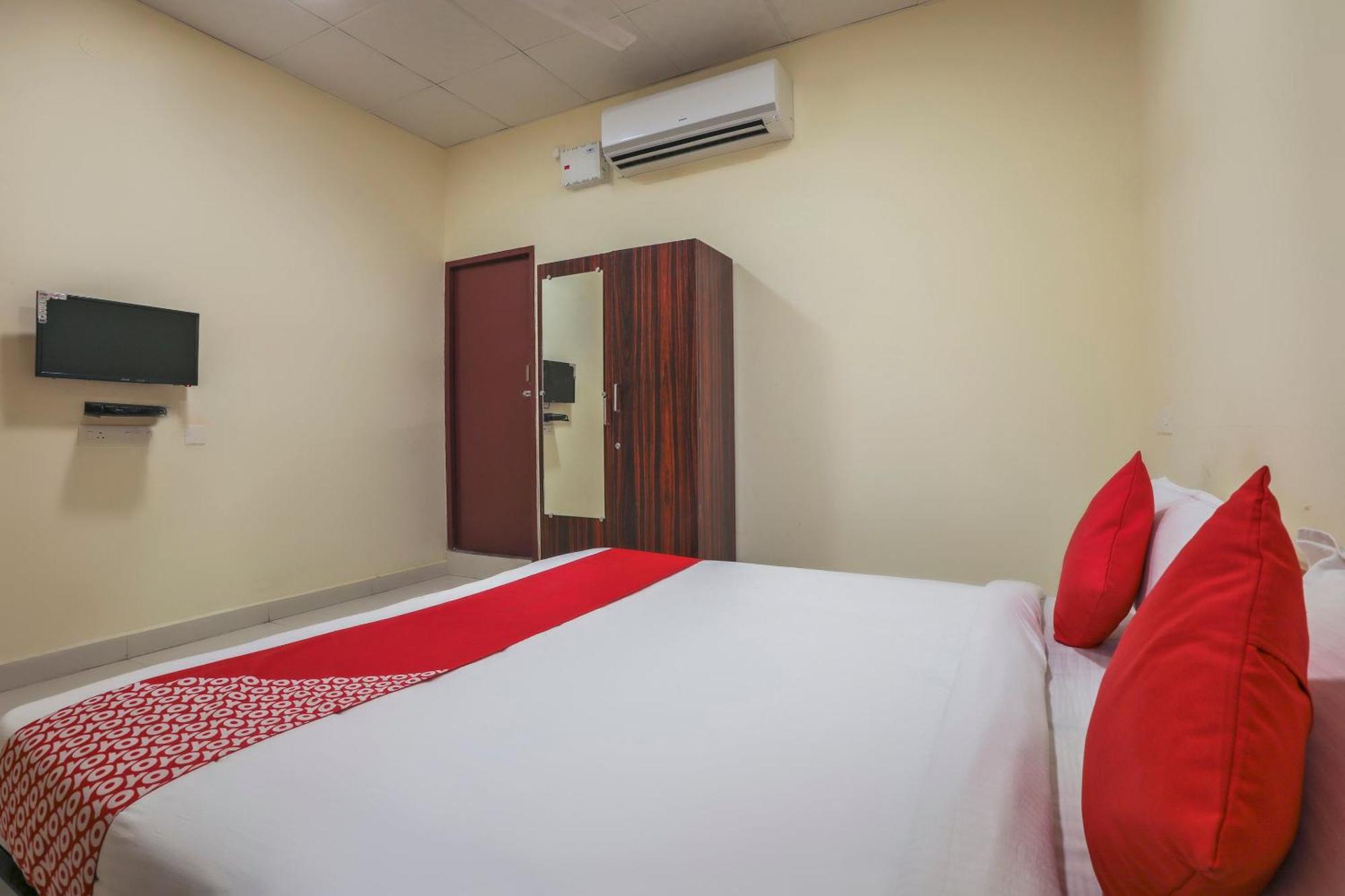 Hotel O Om Sakthi Hotel Puducherry Eksteriør billede