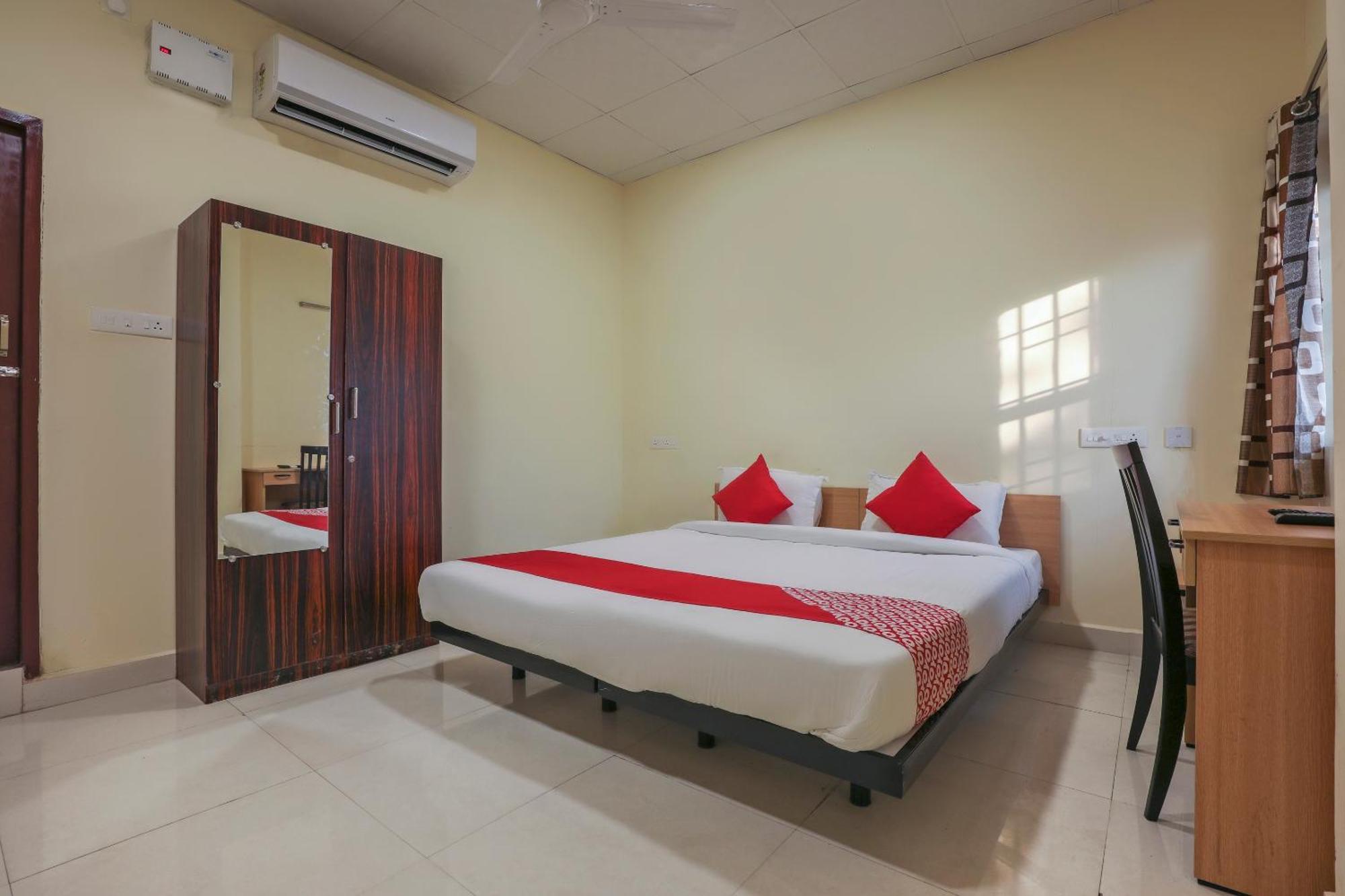 Hotel O Om Sakthi Hotel Puducherry Eksteriør billede