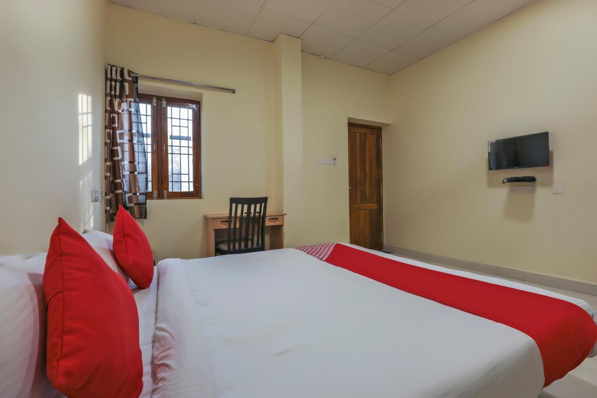 Hotel O Om Sakthi Hotel Puducherry Eksteriør billede