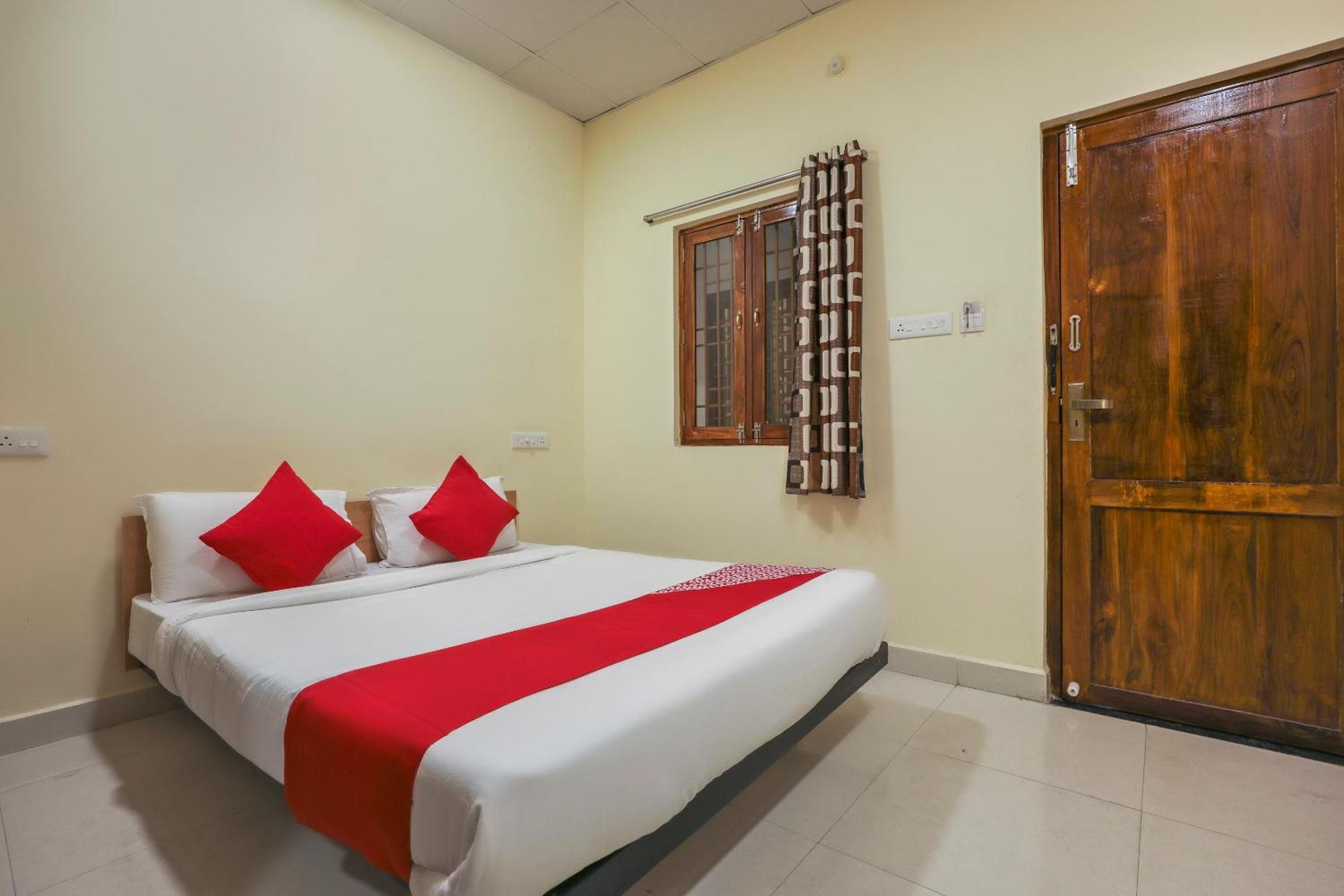 Hotel O Om Sakthi Hotel Puducherry Eksteriør billede